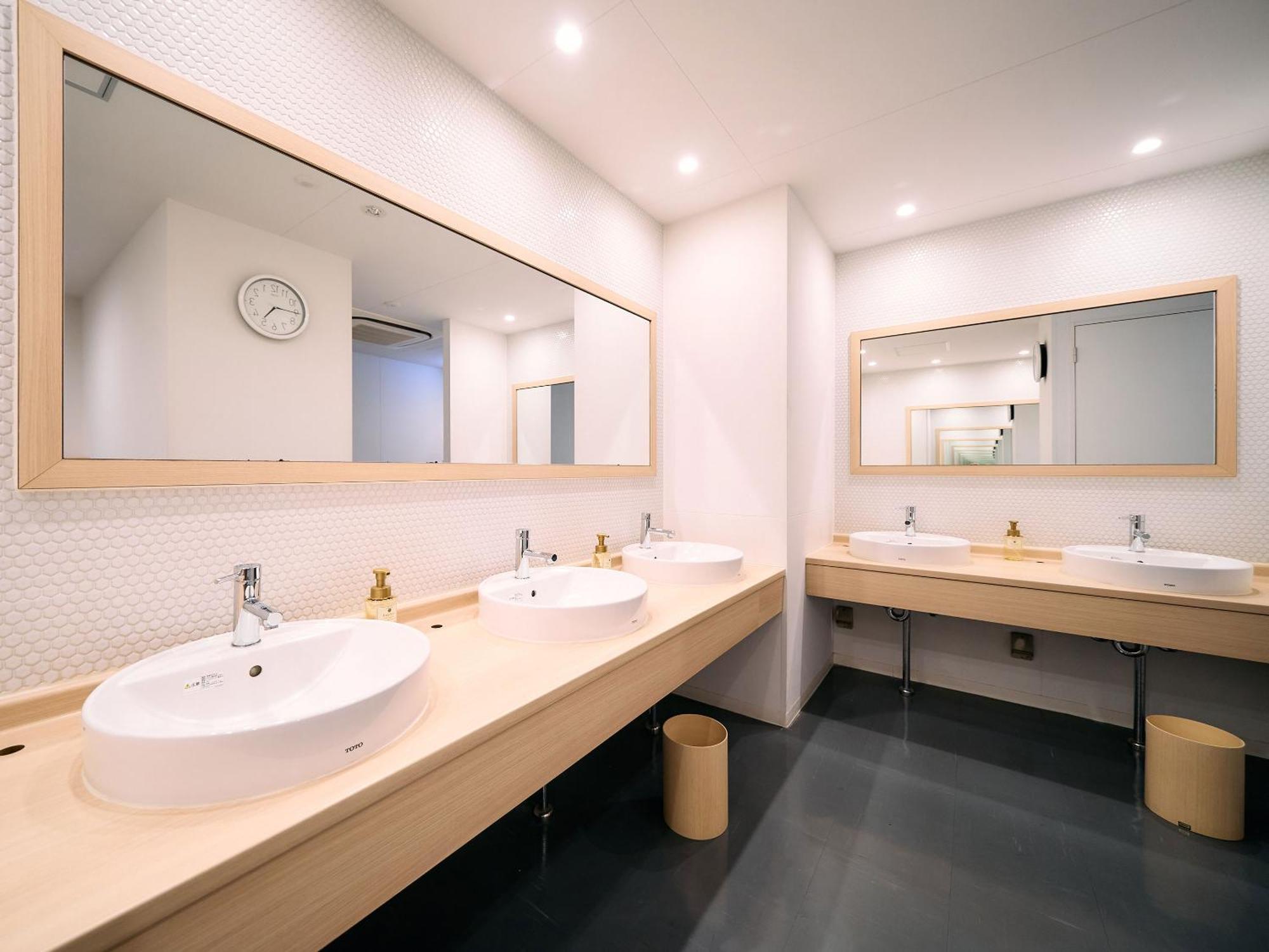 Hotel Plus Hostel Tokyo Kawasaki Kawasaki  Eksteriør bilde